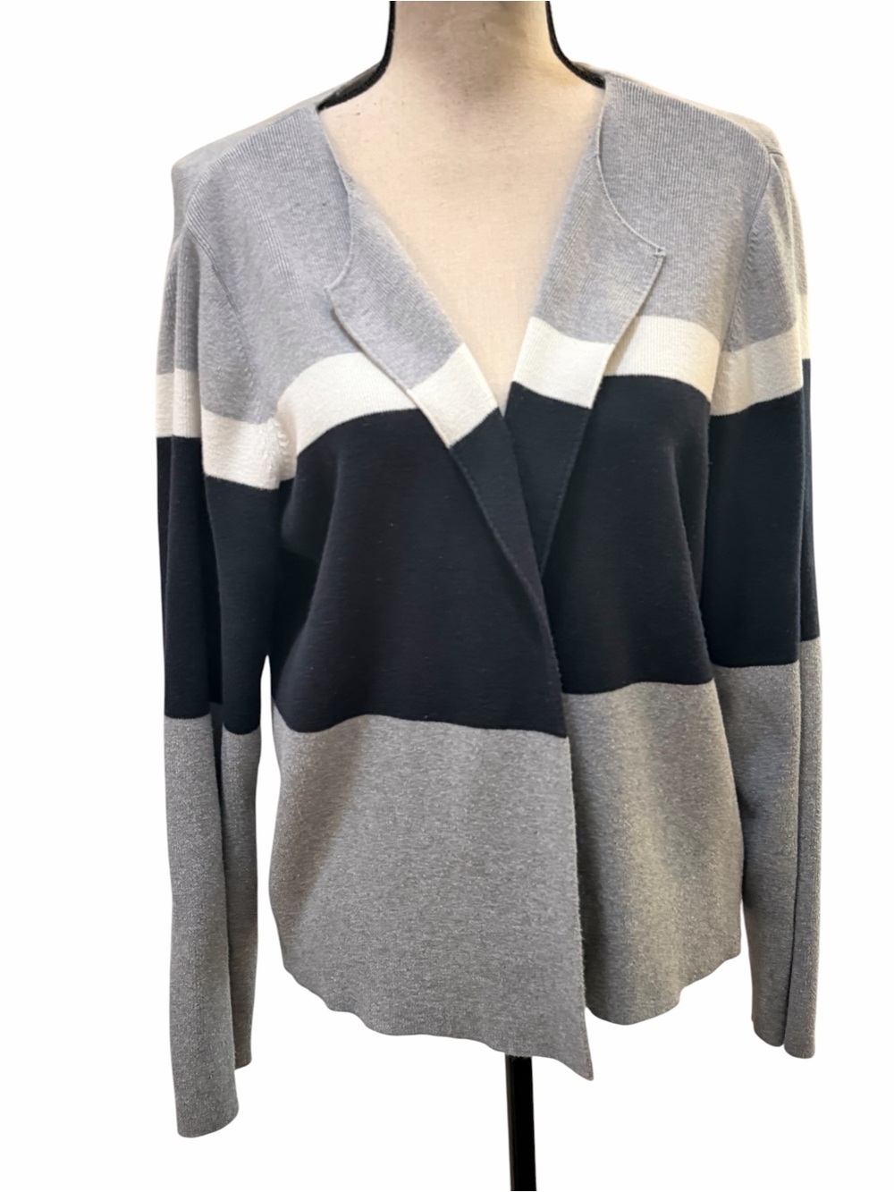 Liz Claiborne 100% Cotton Long Sleeve Sweater Grey White Black Colors Sz XL